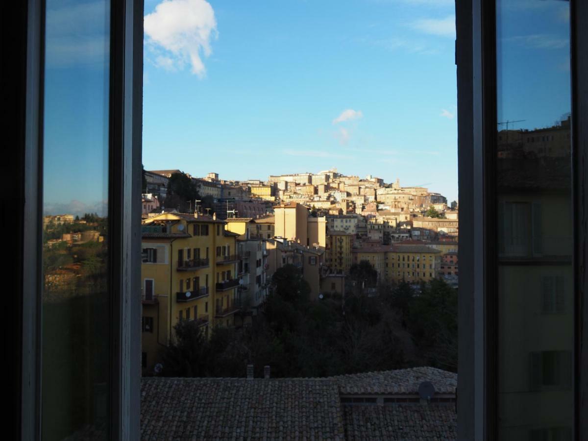 Apartamento Trompe L'Oeil Perugia Exterior foto